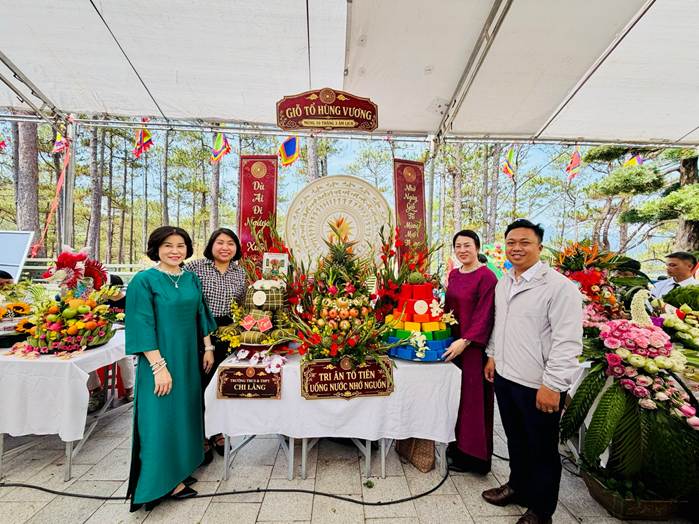 Bản sắc Việt Nam – Hướng về cội nguồn